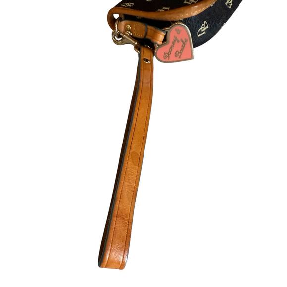 Vintage Dooney & Bourke Canvas Leather Trim Logo Flap Wristlet - Picture 6 of 10